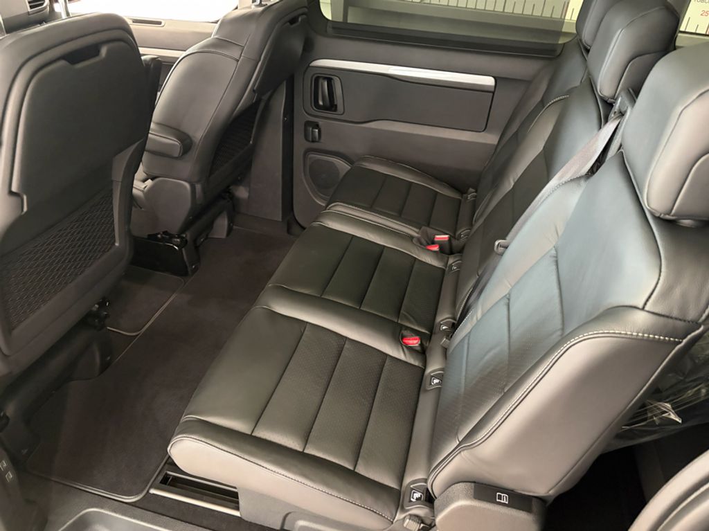 toyota-proace-verso-2-2-d-4d-l2-family-webasto-executive - 9