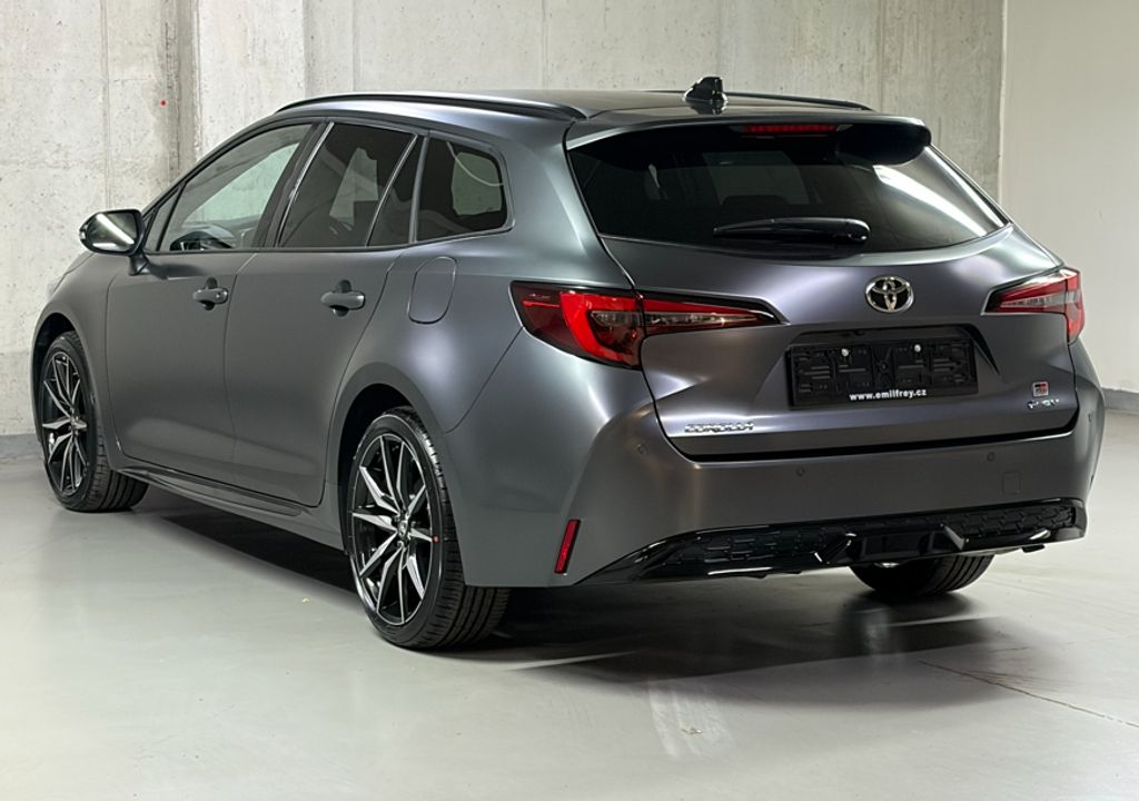toyota-corolla-2-0-hev-ts-gr-sport-specialni-lak - 6