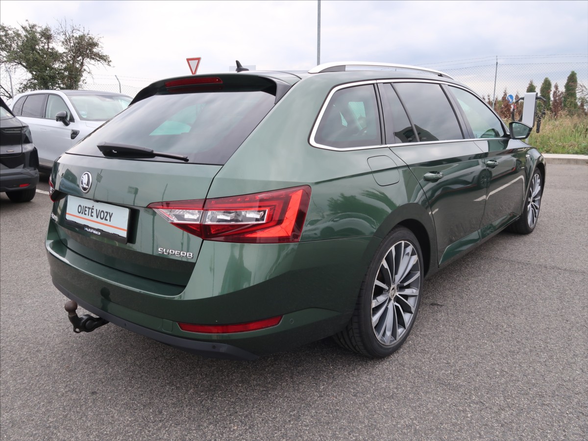skoda-superb-2-0-tsi-combi-dsg-l-k-162kw - 1