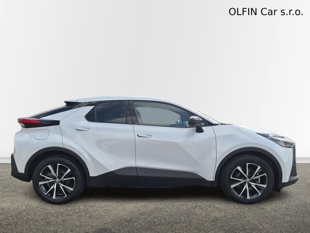 toyota-c-hr-2-0-phev-fwd-style - 5