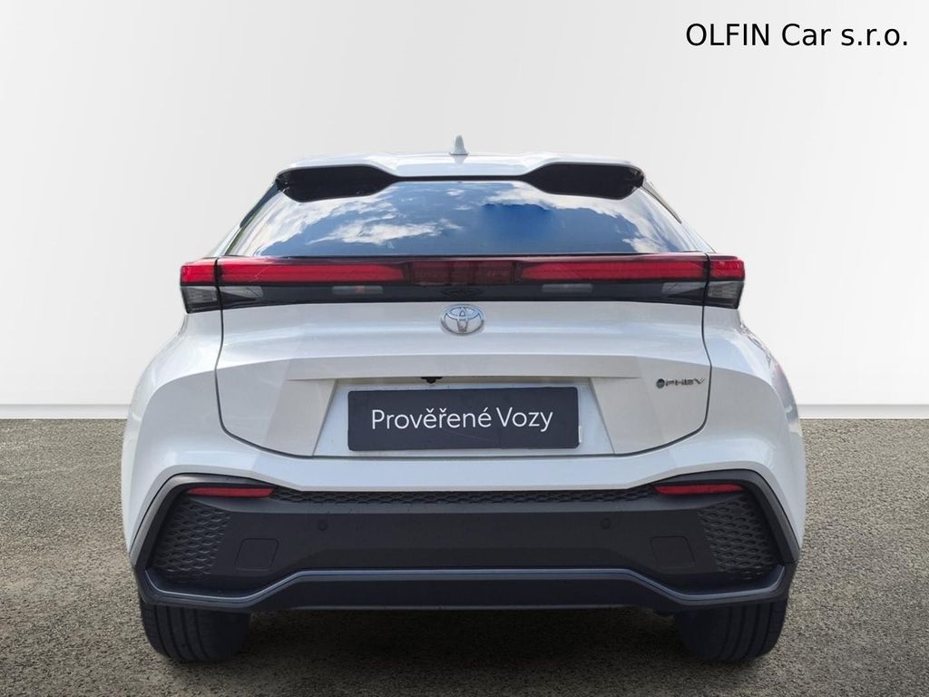 toyota-c-hr-2-0-phev-fwd-style - 7