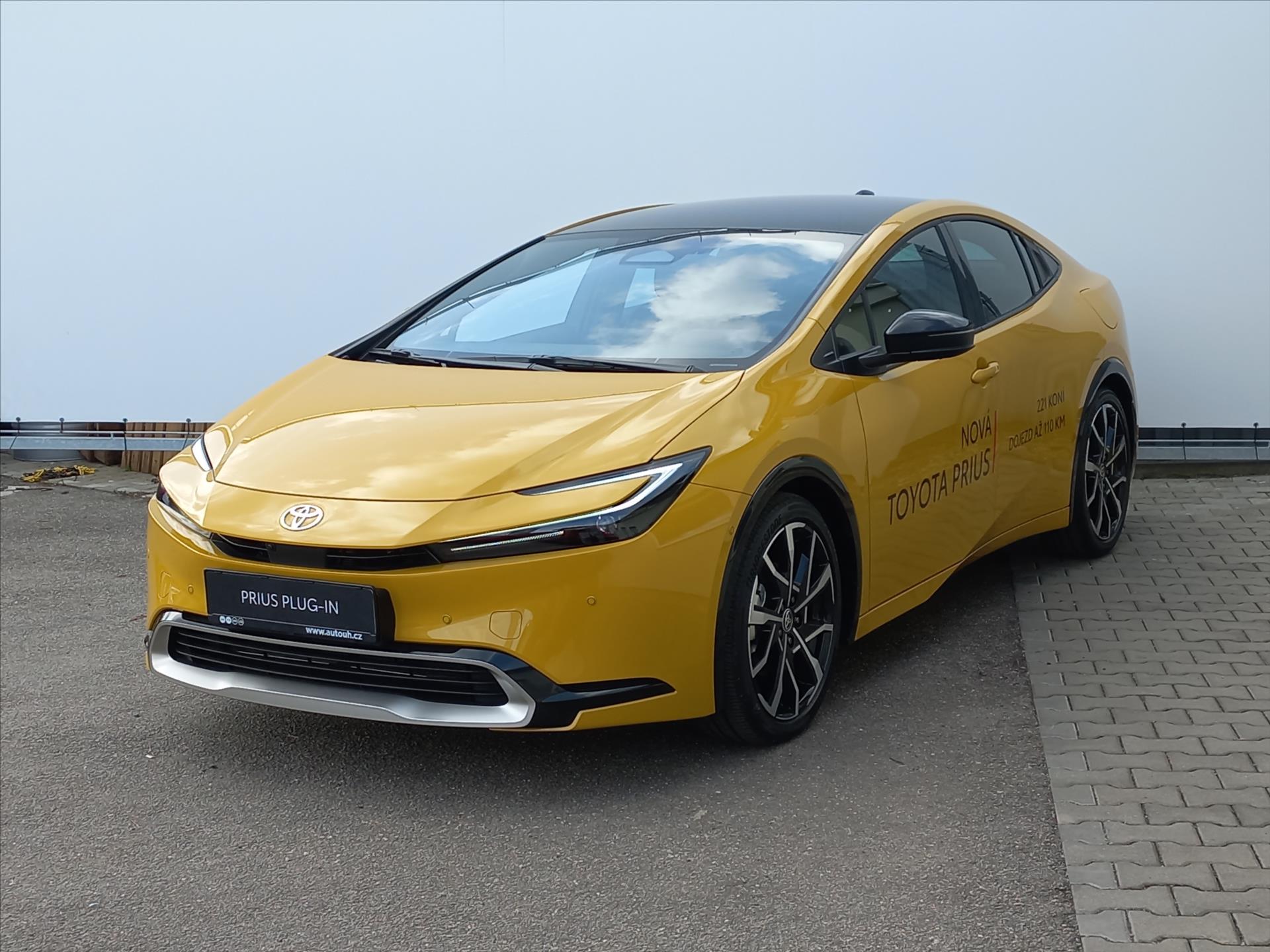 Toyota Prius 2,0 Plug-in Hybrid e-CVT 223k  Executive