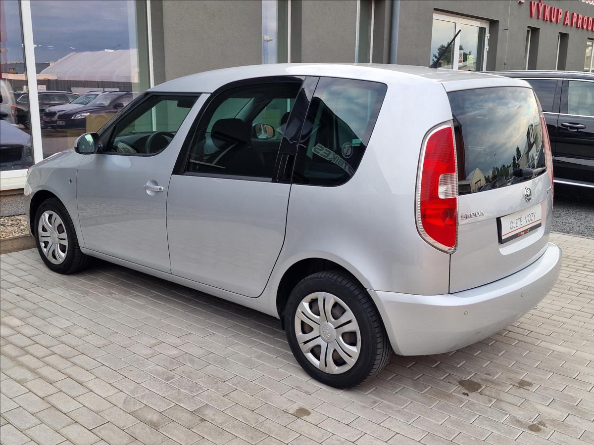 skoda-roomster-1-2-tsi-63kw-ambition-2x-kola - 6