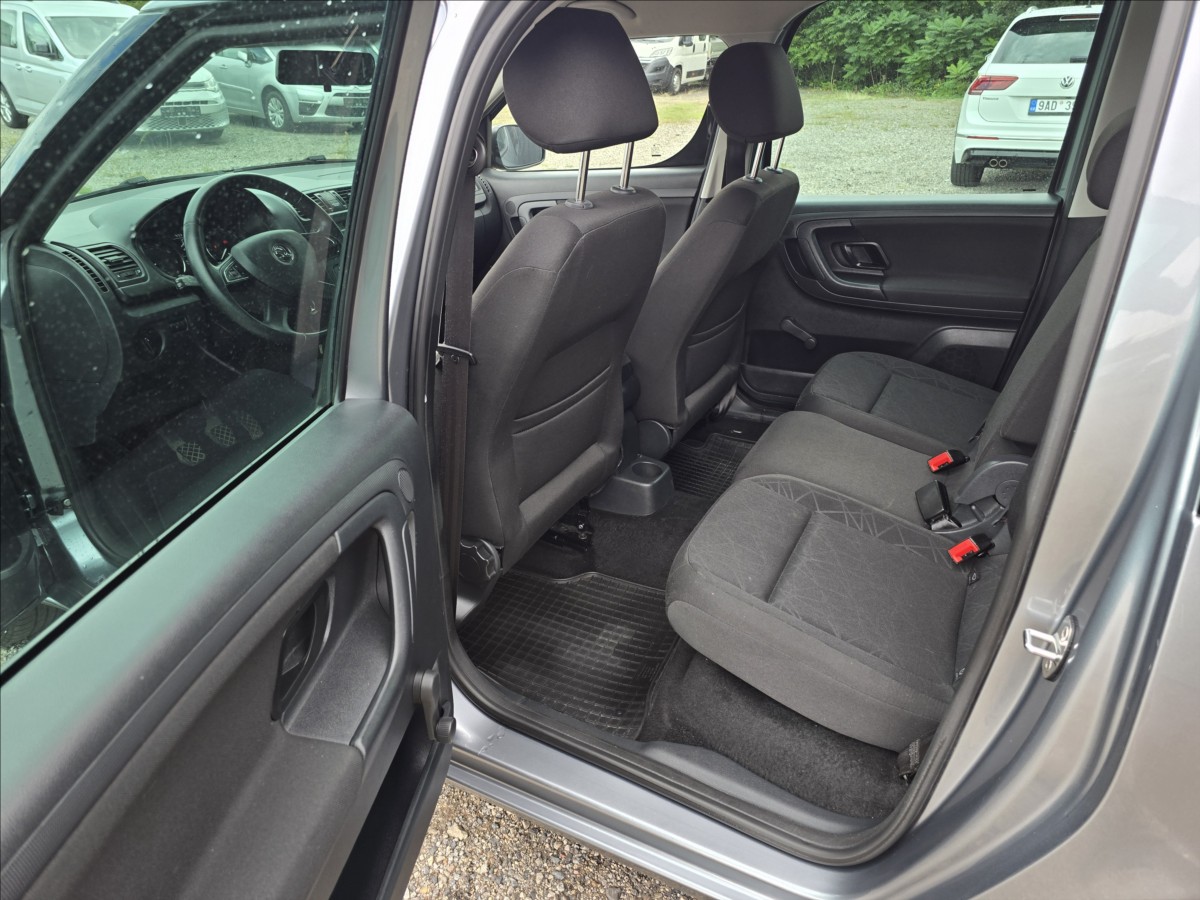 skoda-roomster-1-2-tsi-63-kw - 8