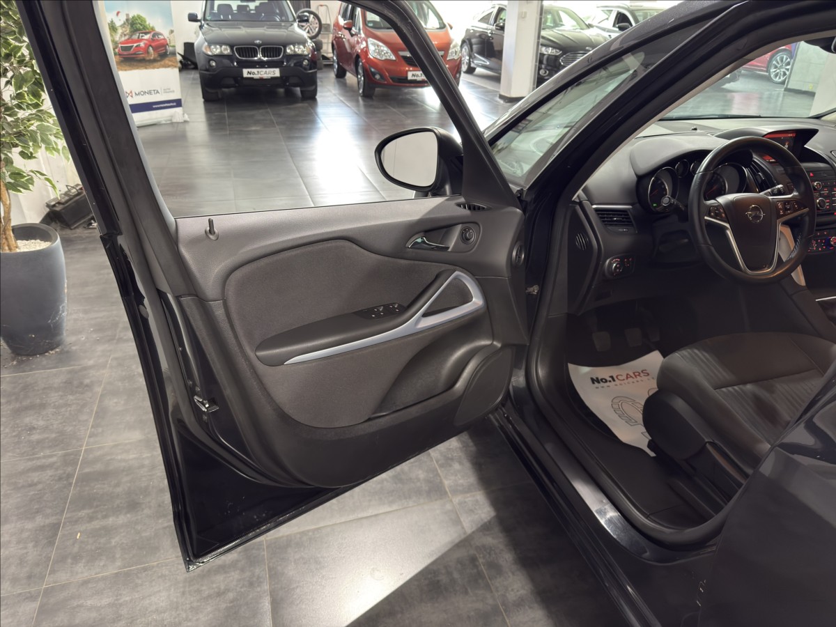 opel-zafira-1-4-turbo-kamera-xen-7-mist - 5