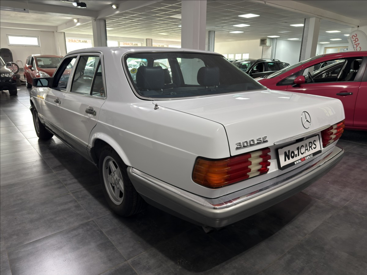 mercedes-benz-tridy-s-3-0-se-300-w126-v6-spanelsko - 3