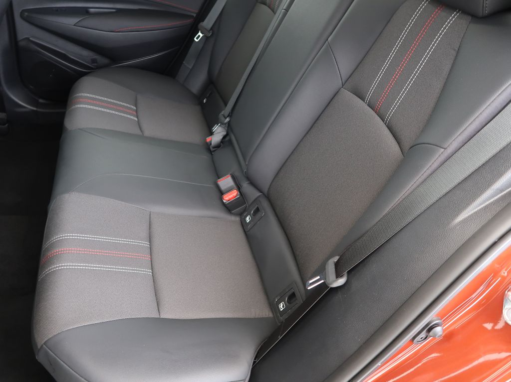 toyota-corolla-1-8hybrid-gr-sport-cz-1maj - 9