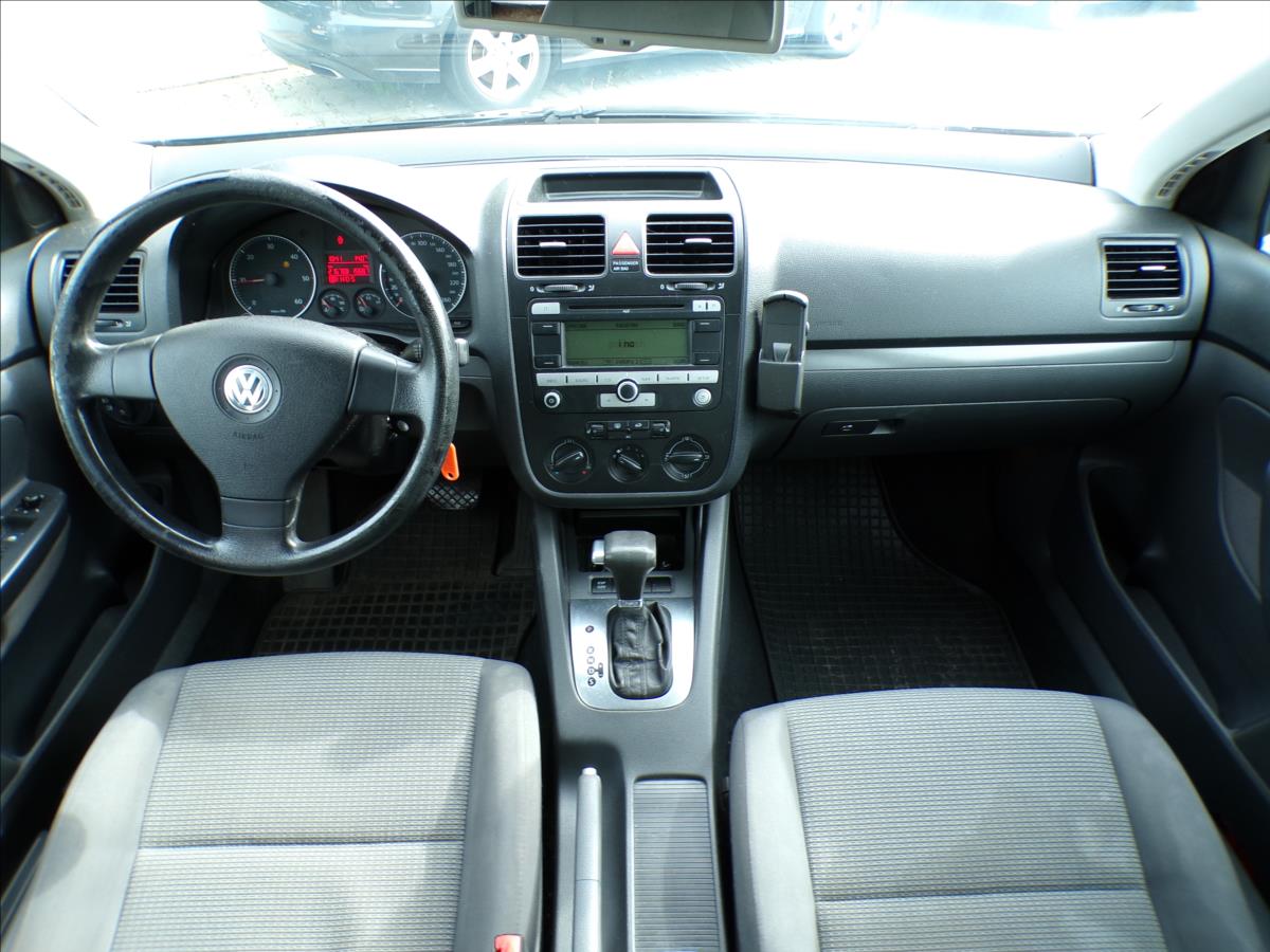 volkswagen-golf-1-9-tdi-automat-klima - 6