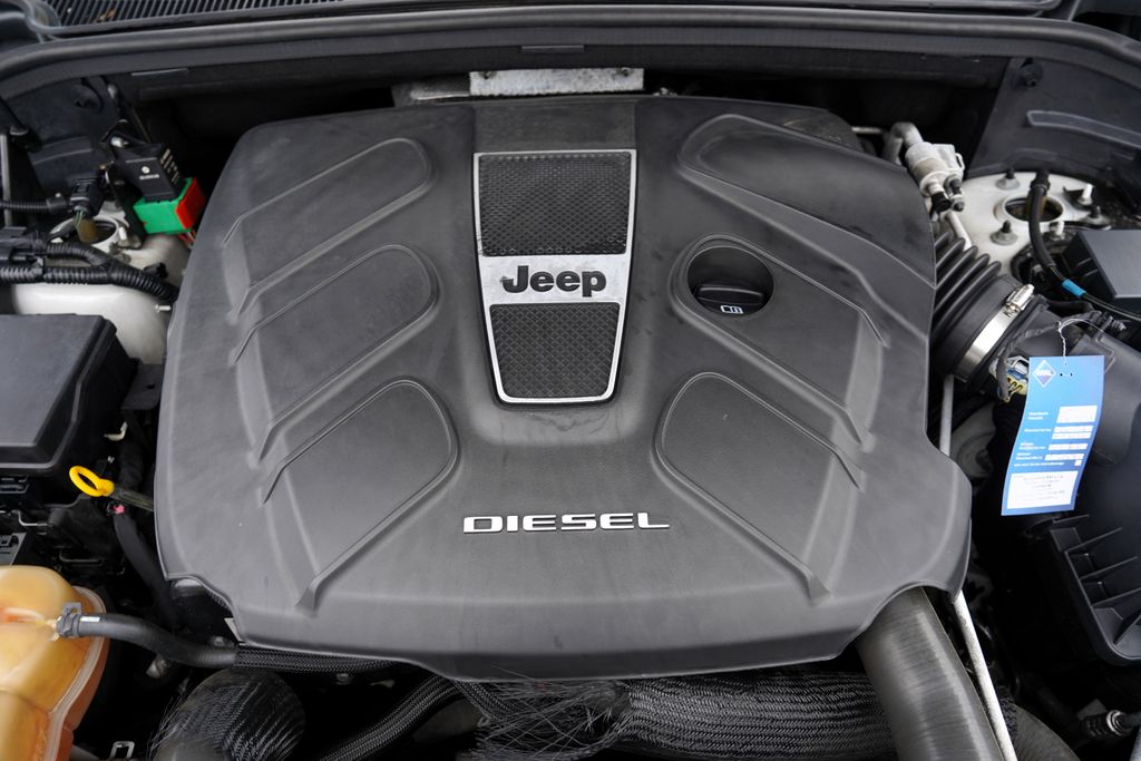jeep-grand-cherokee-3-0-crd-overland-facelift-250-ps - 9