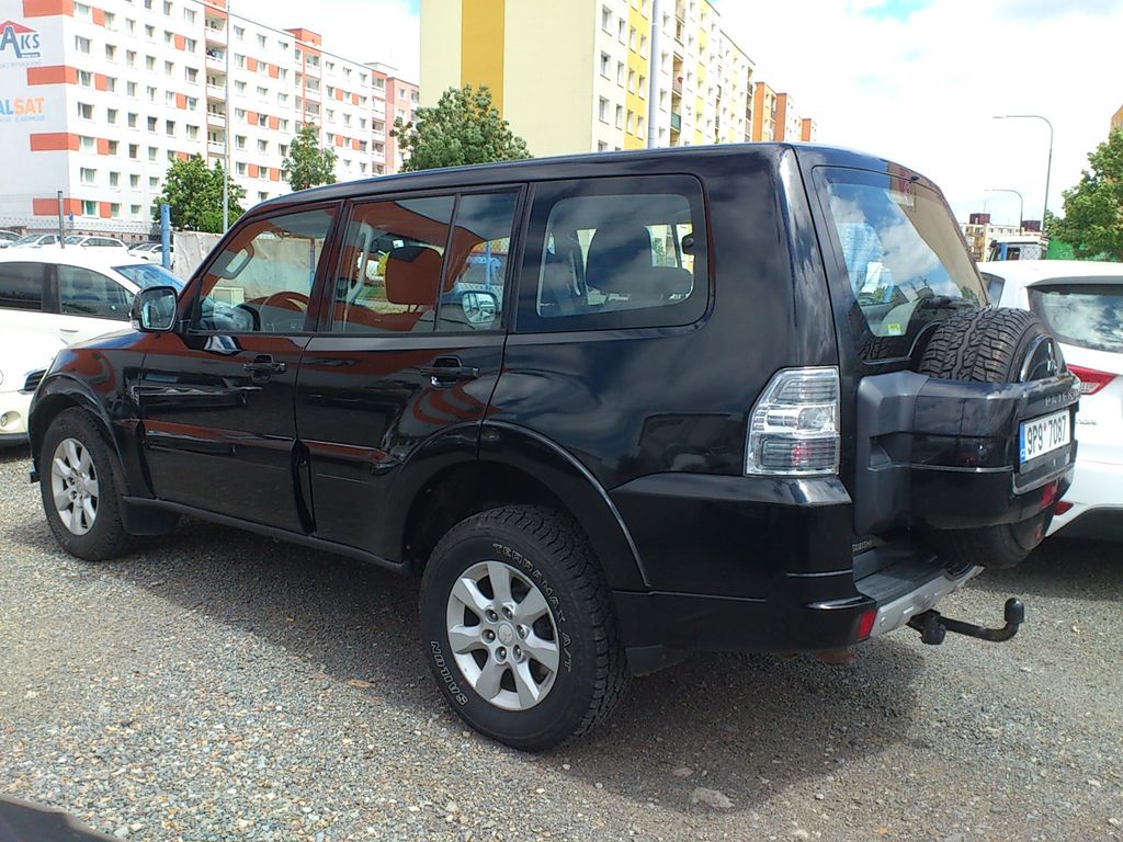 mitsubishi-pajero-3-2-di-d-4x4-mist-7-r-v-2012 - 4