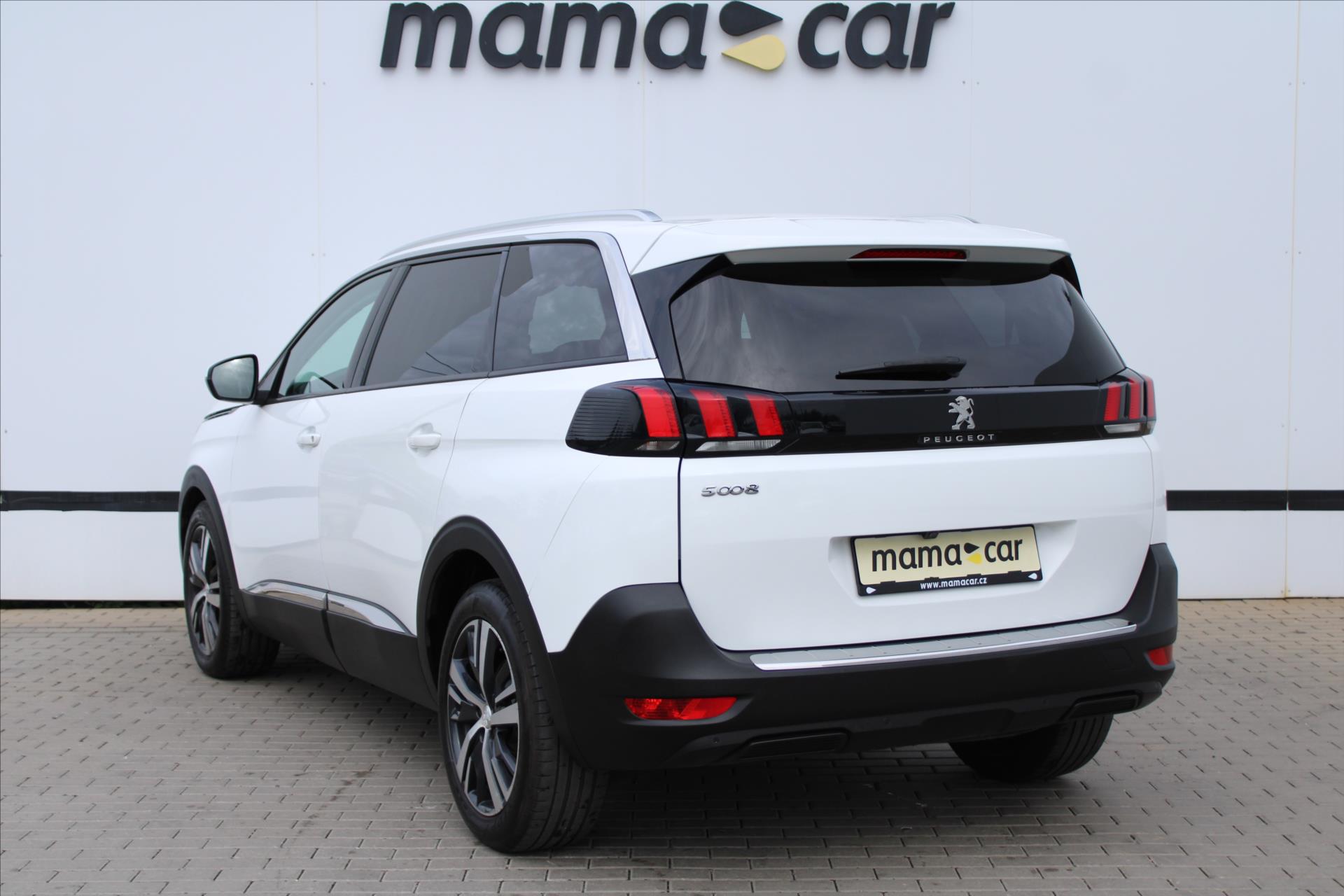 peugeot-5008-1-6i-133kw-allure-1-maj-cr - 4