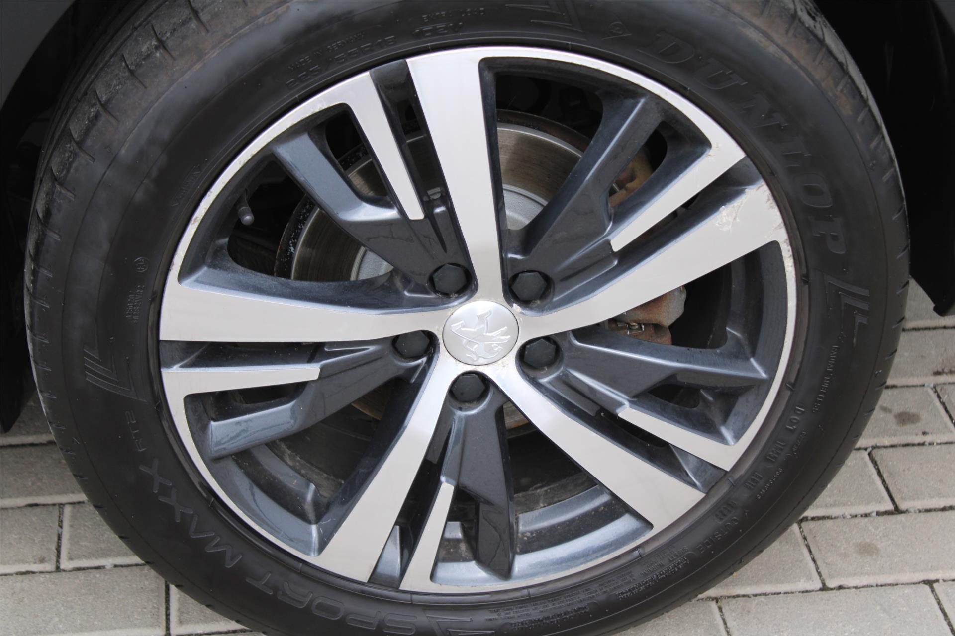 peugeot-5008-1-6i-133kw-allure-1-maj-cr - 8