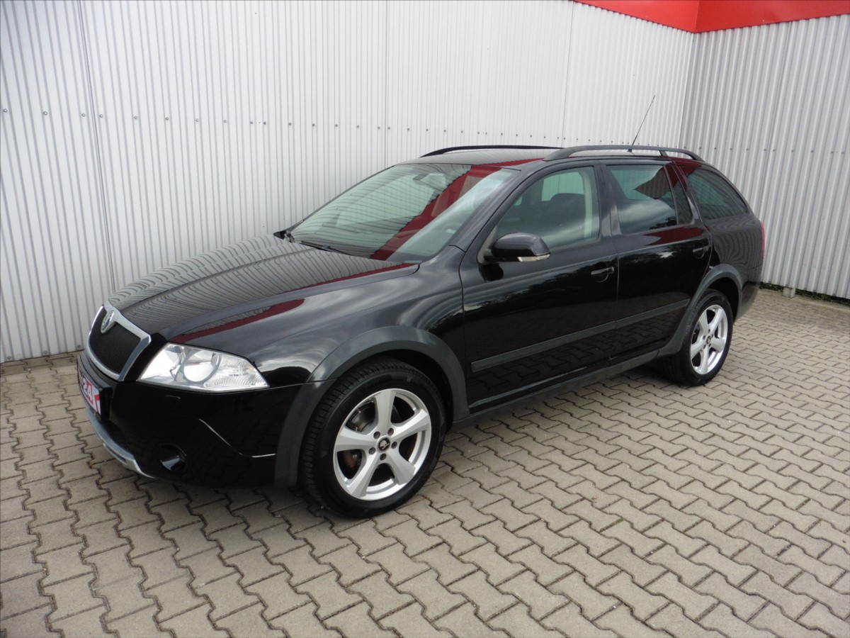 Škoda Octavia II Combi 2,0 TDI Scout 4x4