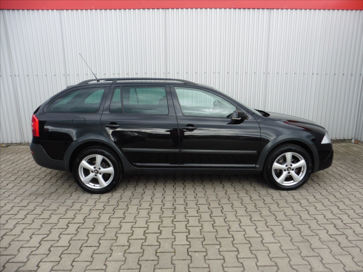 skoda-octavia-ii-combi-2-0-tdi-scout-4x4 - 5