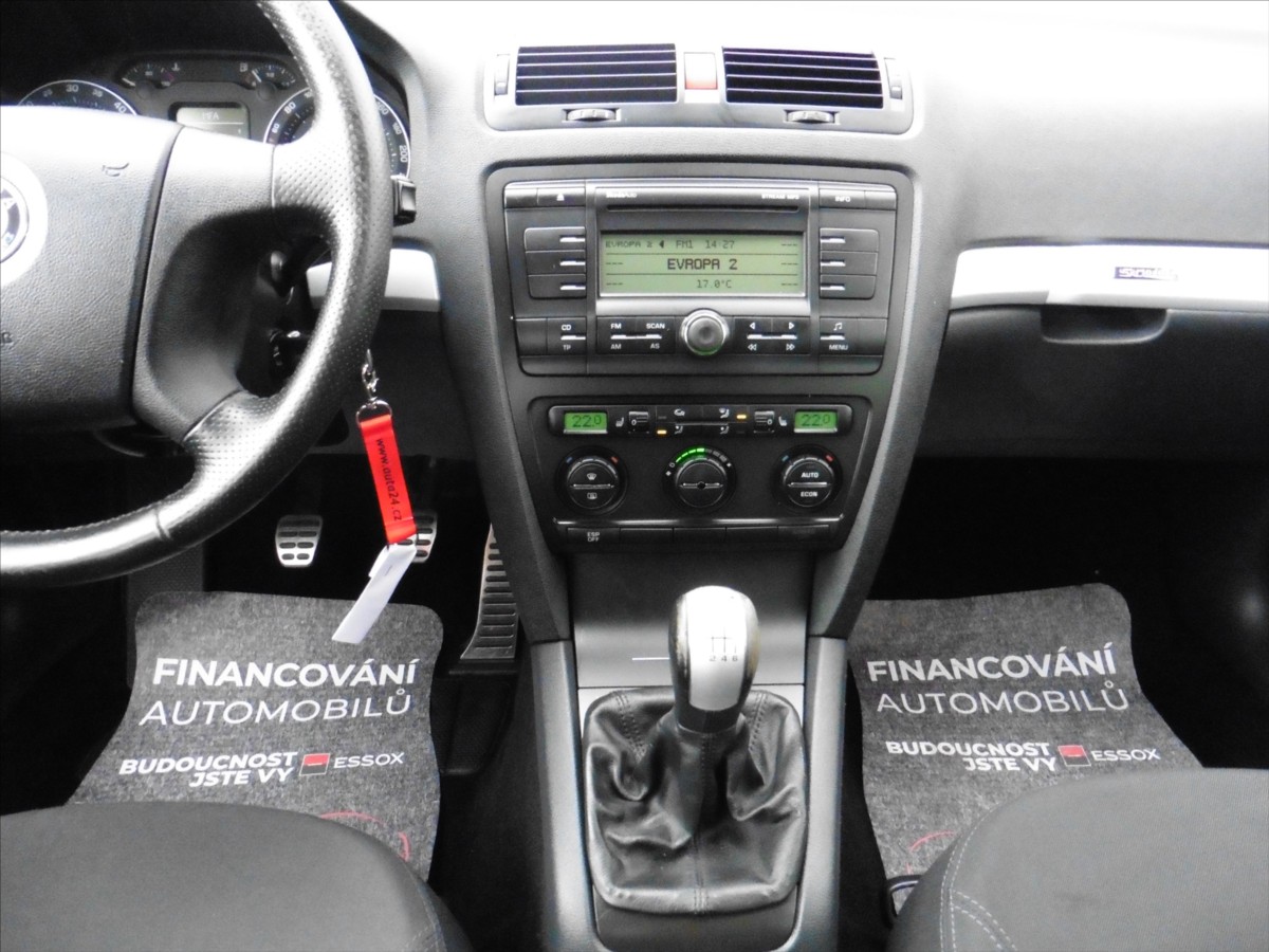 skoda-octavia-ii-combi-2-0-tdi-scout-4x4 - 8