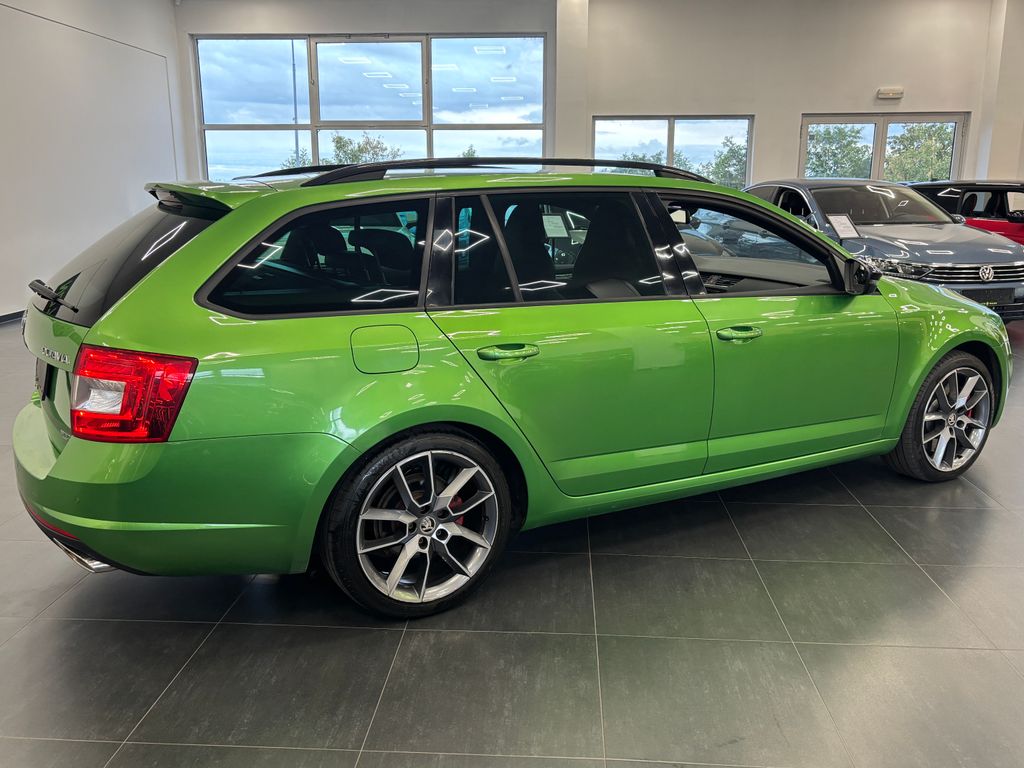 skoda-octavia-rs-2-0-tdi-135kw-rallye-green - 3