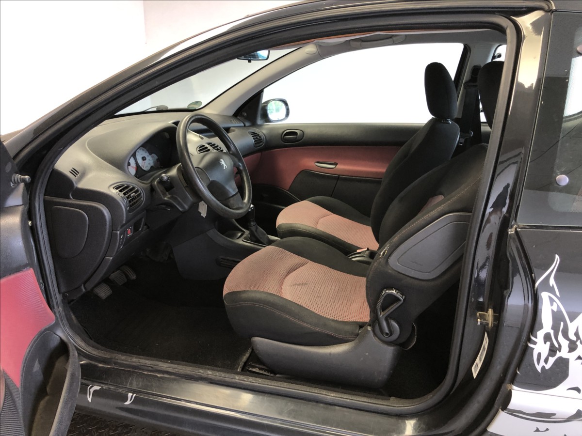 peugeot-206-1-4-i - 8
