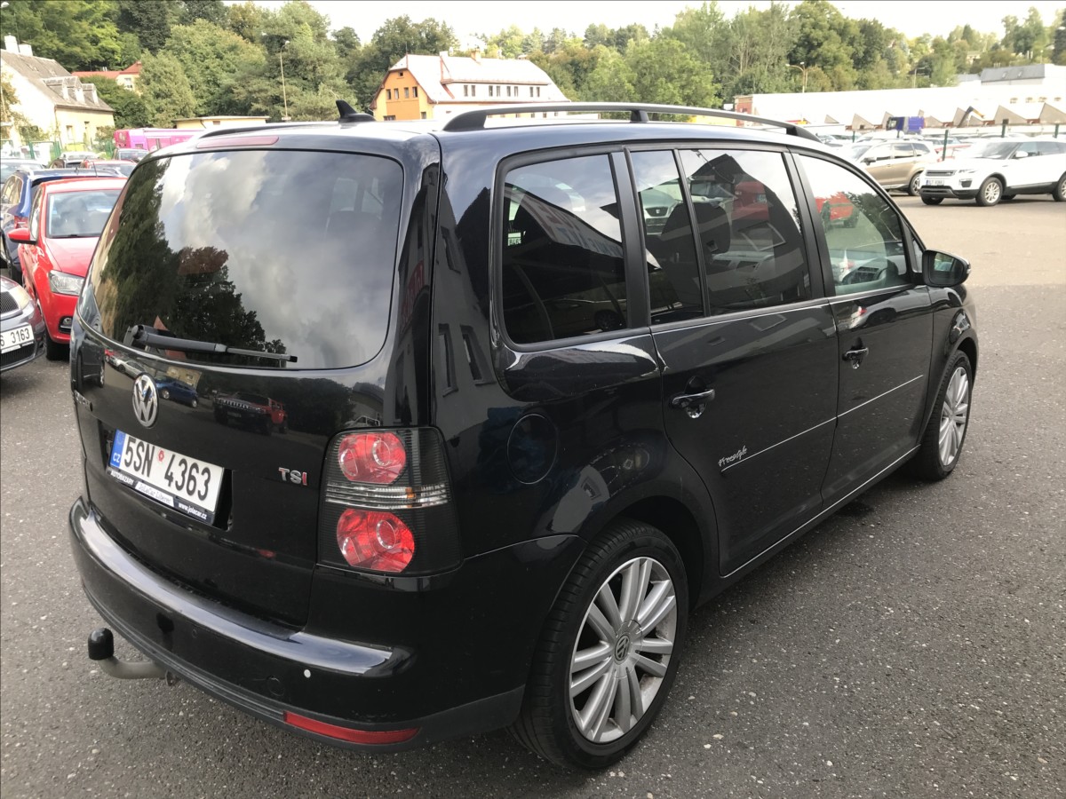 volkswagen-touran-1-4-tsi-103kw-dsg-7mist - 4