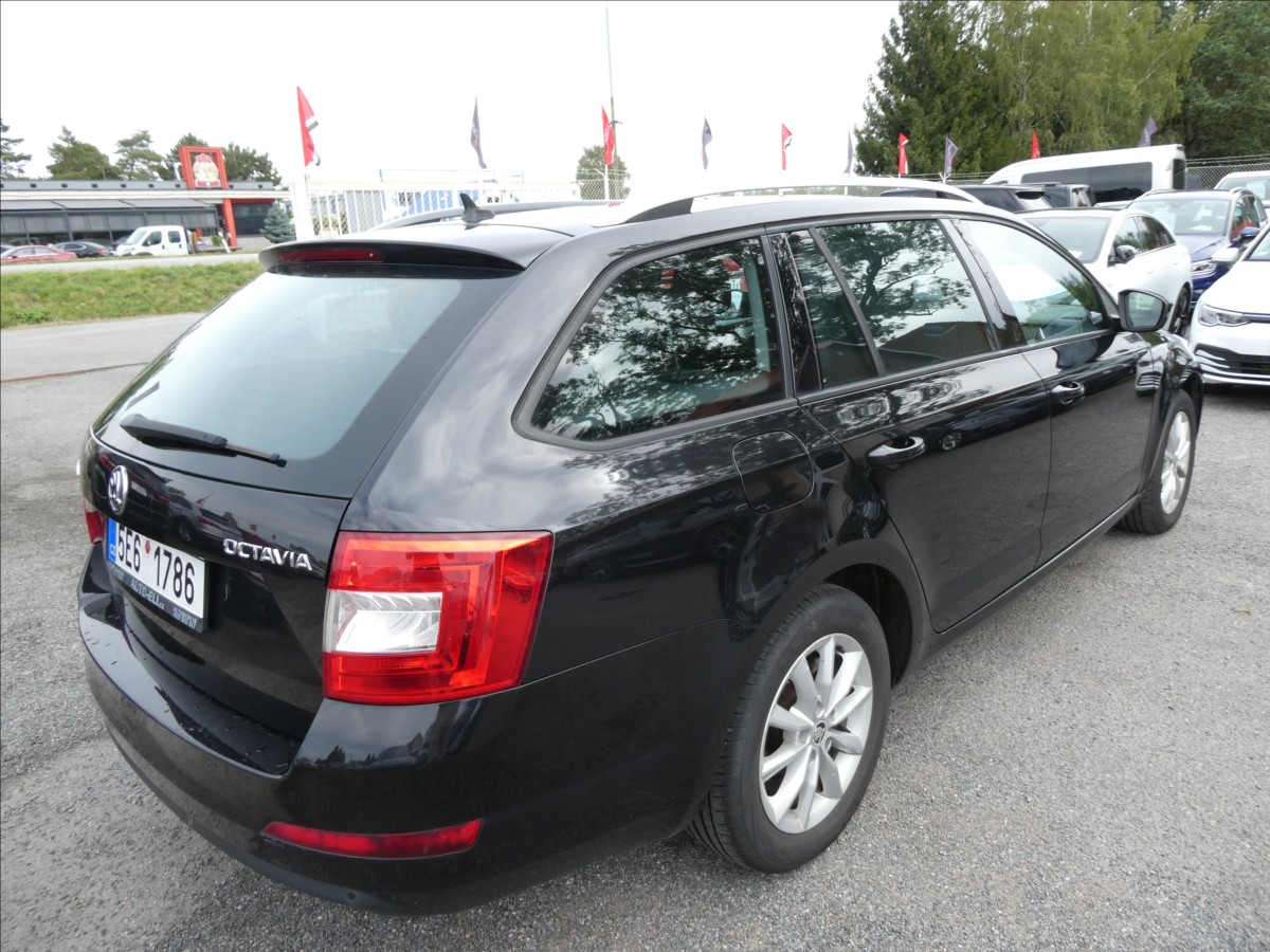 skoda-octavia-1-6-tdi-77kw-dsg - 7