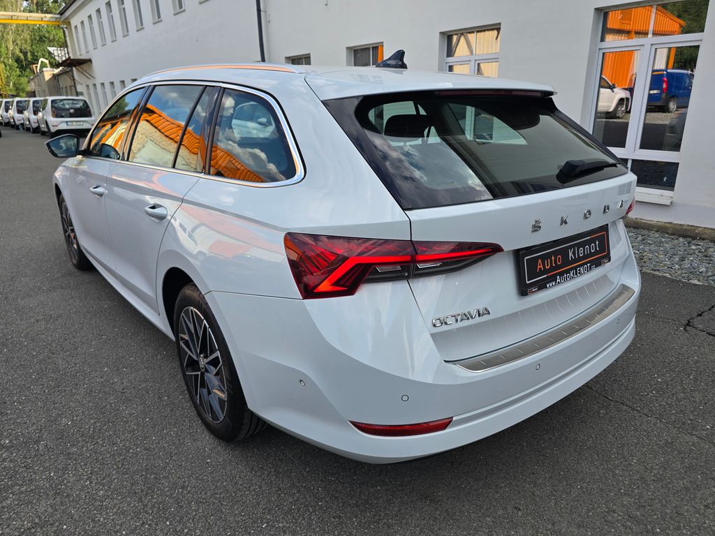 skoda-octavia-2-0tdi-110kw-dsg-style-navi - 4