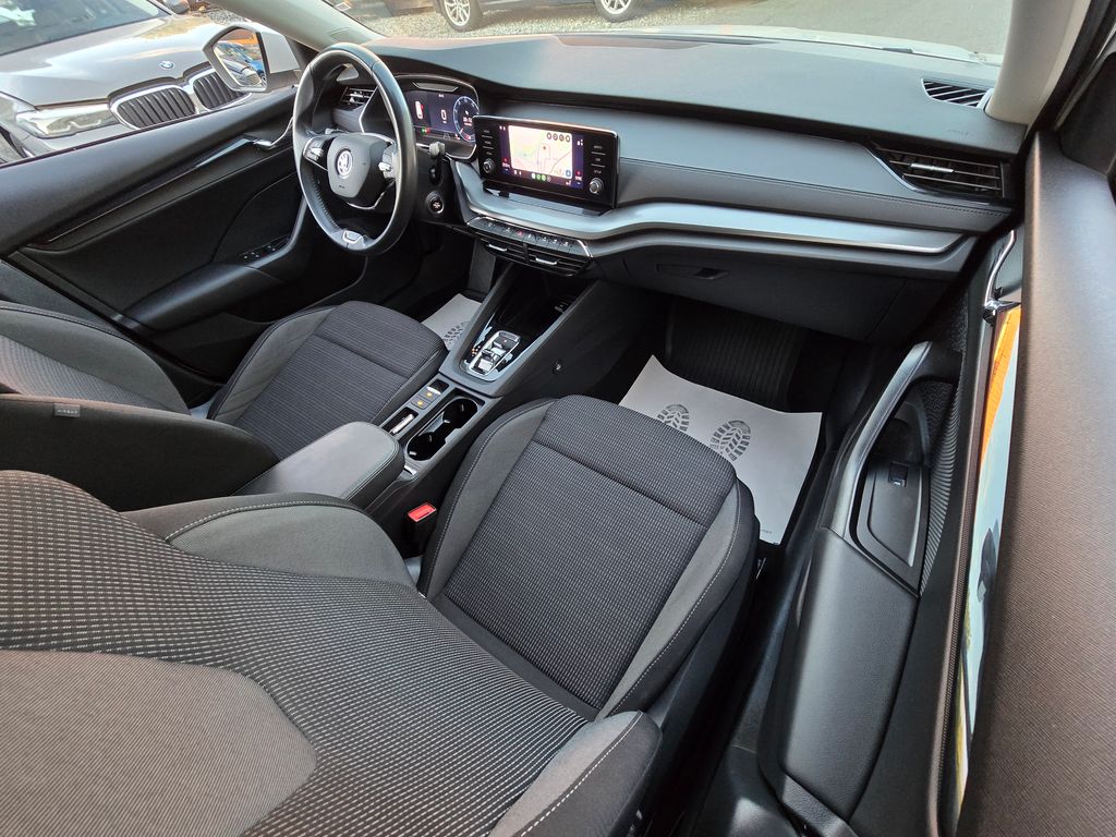 skoda-octavia-2-0tdi-110kw-dsg-1-maj-cr - 9