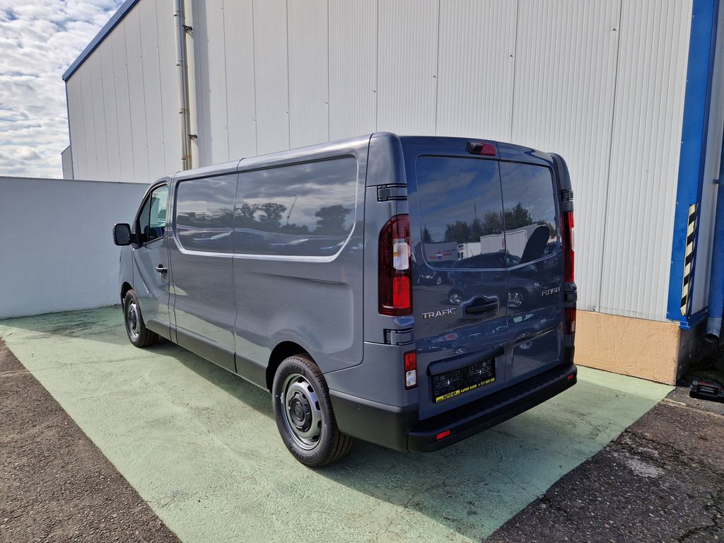 renault-trafic-2-0dci-do-2-49t-spani-topeni - 3
