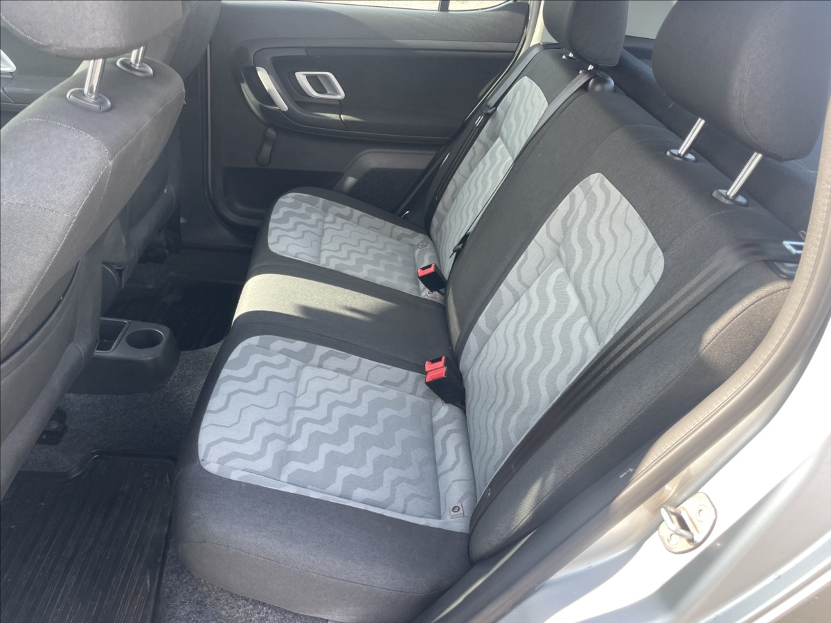 skoda-fabia-1-4-i-16v-klima-esp-serviska-po-stk - 7
