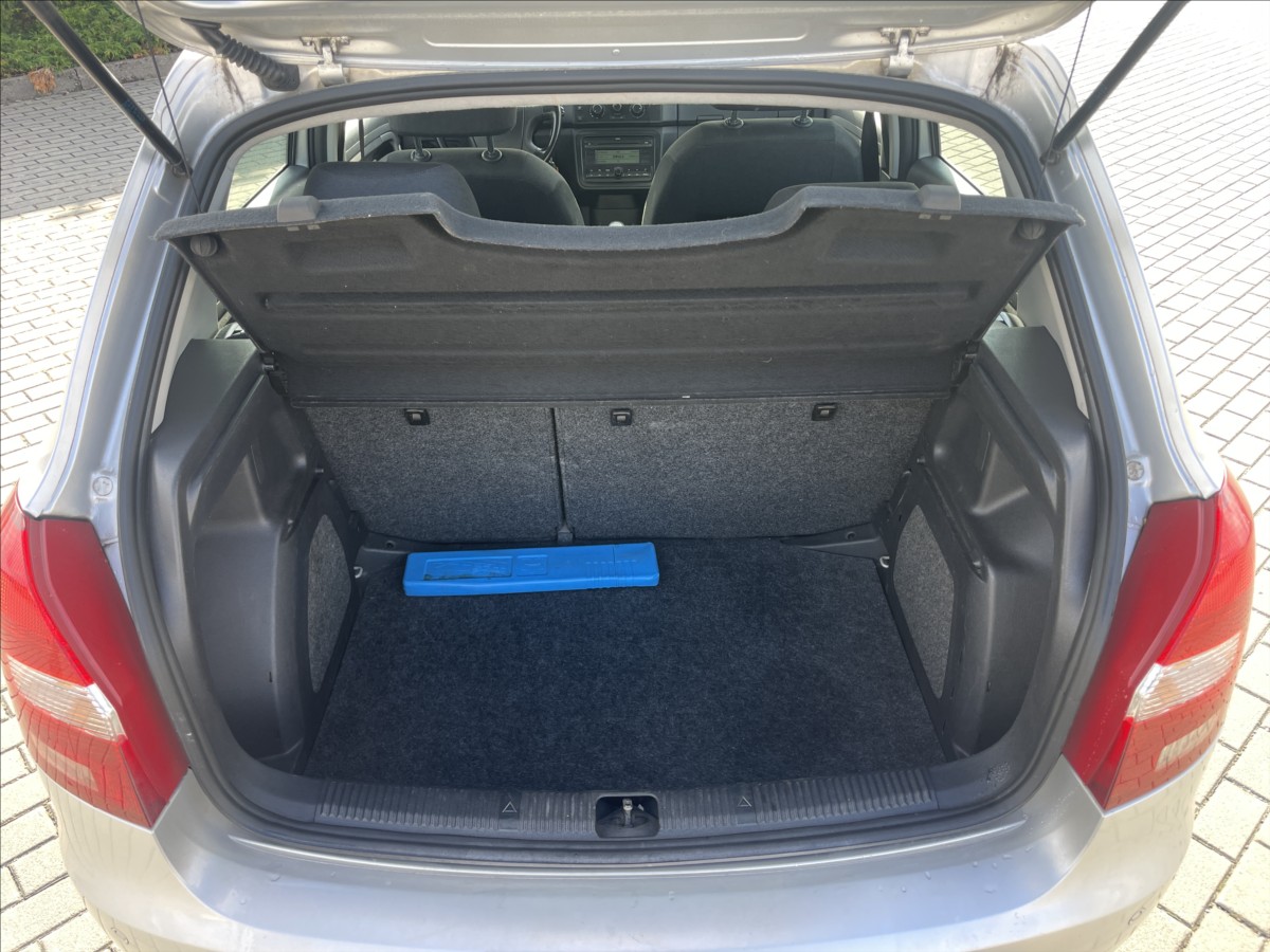 skoda-fabia-1-4-i-16v-klima-esp-serviska-po-stk - 8