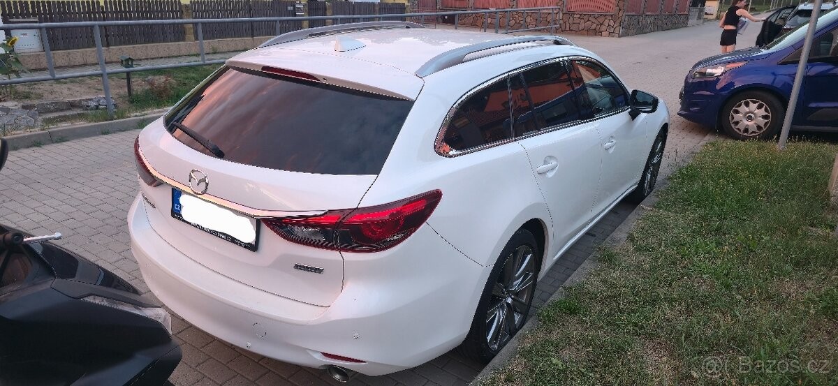 mazda-6-2-5-143kw-at-revolution-top - 2