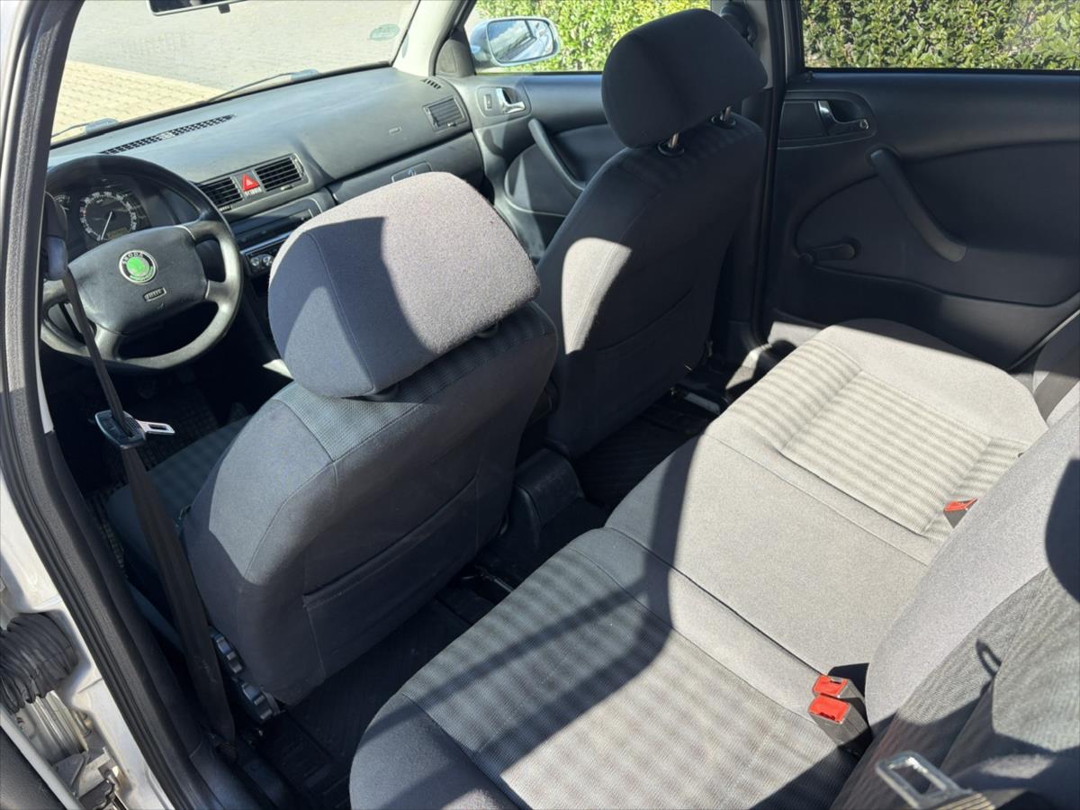 skoda-octavia-1-9-tdi-tour-tazne-z - 8
