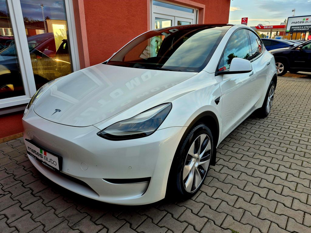 Tesla Model Y Long Range Dual Motor, Berlín  DPH SOH 95,0%