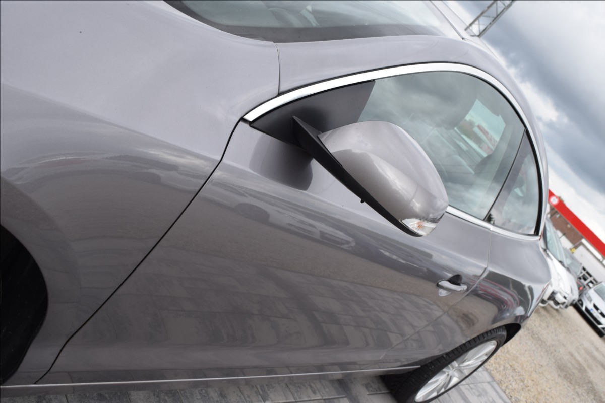 renault-laguna-2-0-i-150kw-lpg-kuze - 8