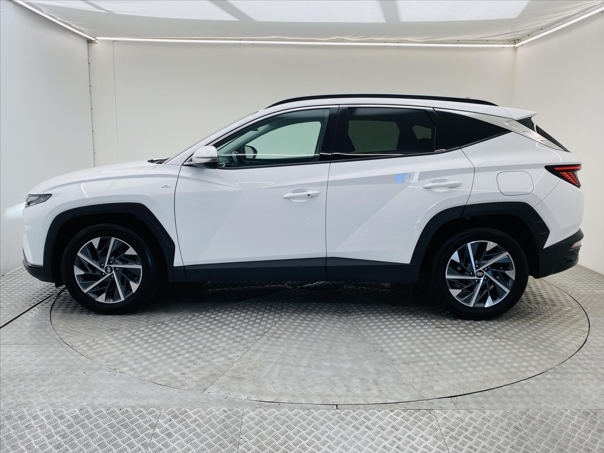 hyundai-tucson-1-6-t-gdi-mhev-132kw-4x4 - 2