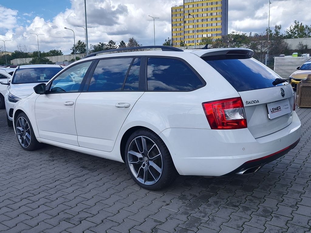 skoda-octavia-2-0-tdi-135kw-rs - 6