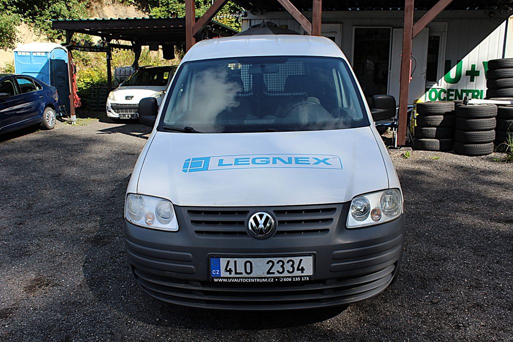 volkswagen-caddy-2-0-sdi-1-majitel - 1