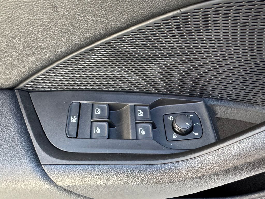 skoda-octavia-1-0-tsi-ambition - 6