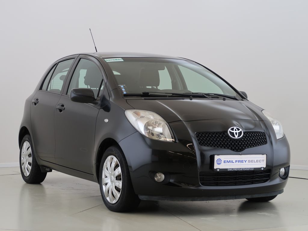 toyota-yaris-1-3vvt-i-64kw-automat-cz - 2