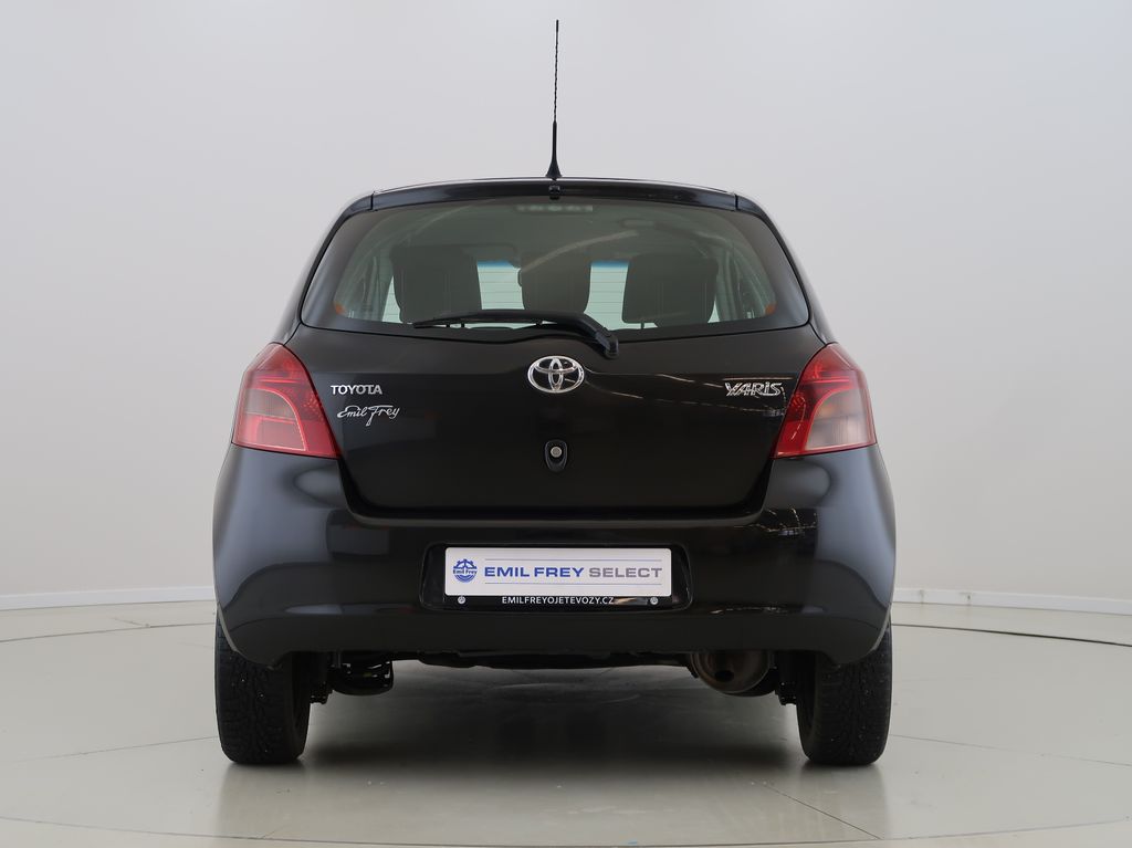 toyota-yaris-1-3vvt-i-64kw-automat-cz - 5