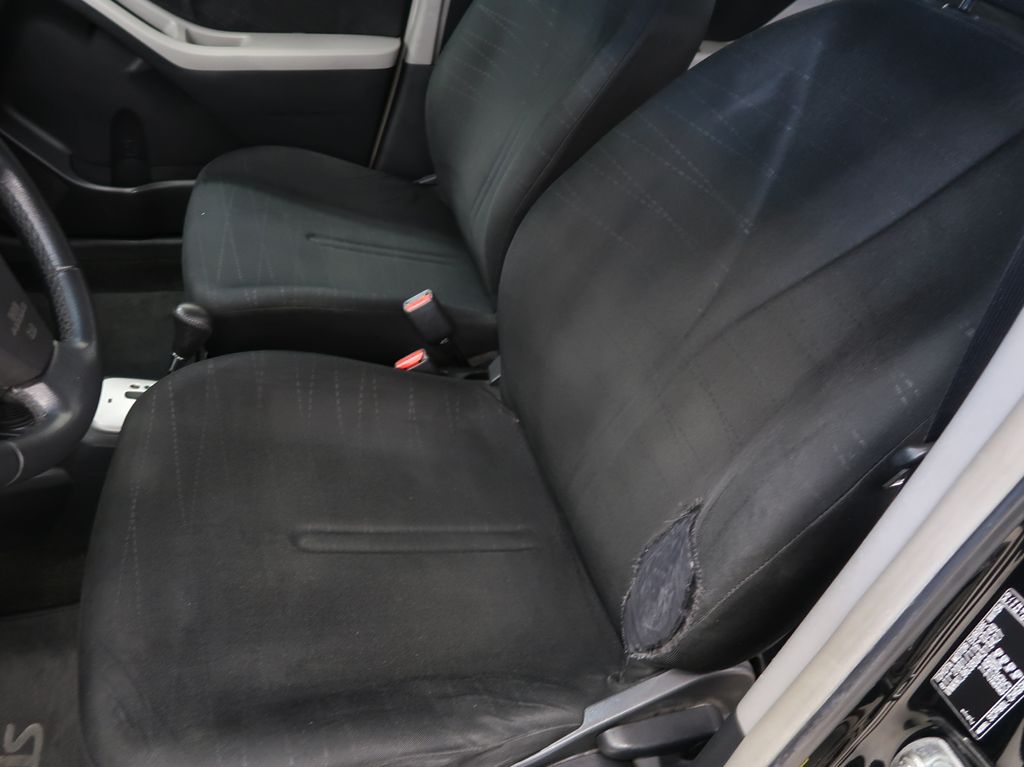 toyota-yaris-1-3vvt-i-64kw-automat-cz - 8