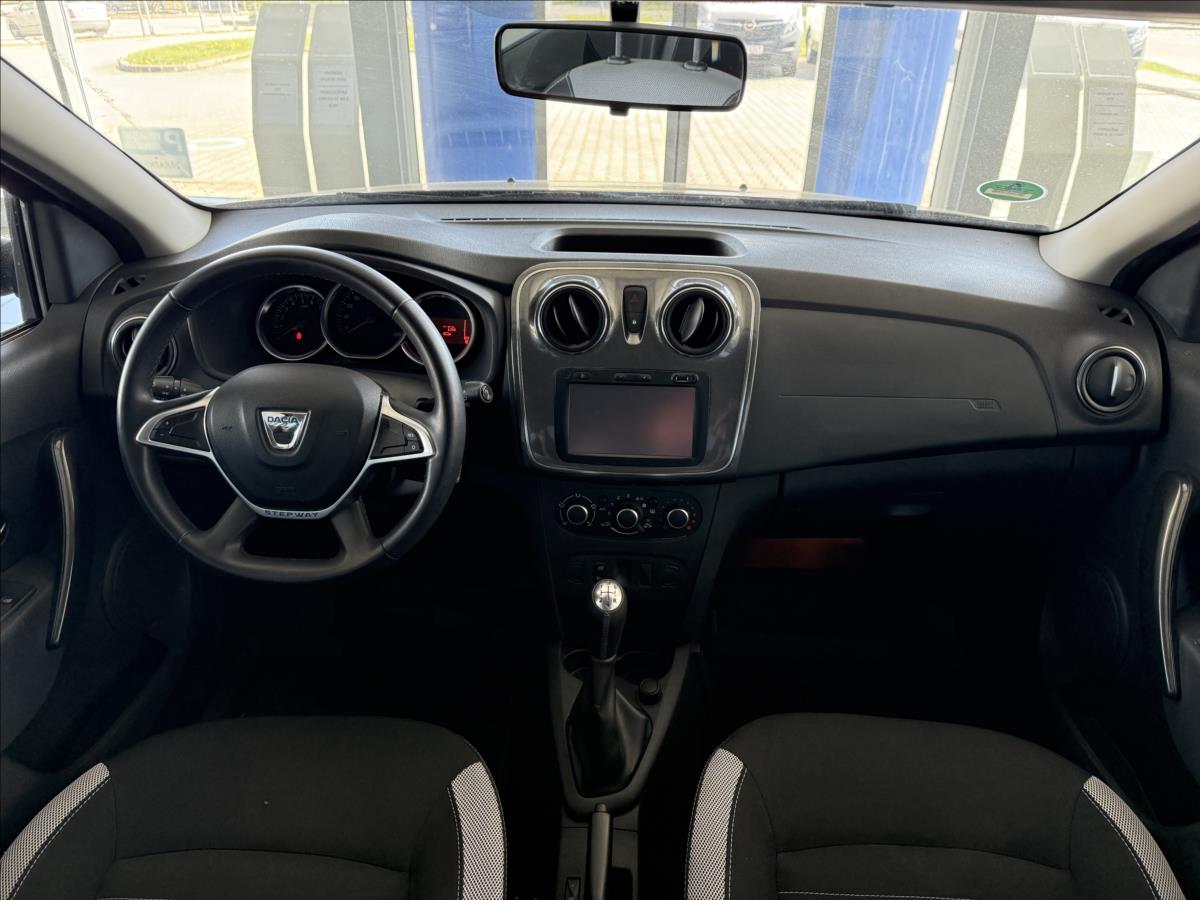 dacia-logan-0-9-66kw-stepway-1-majitel - 7