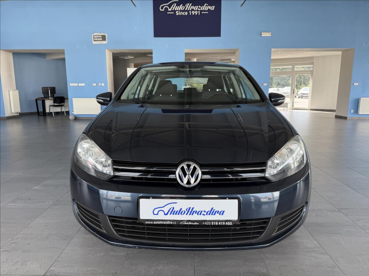 volkswagen-golf-1-2-tsi-77kw-comfort-serviska - 1