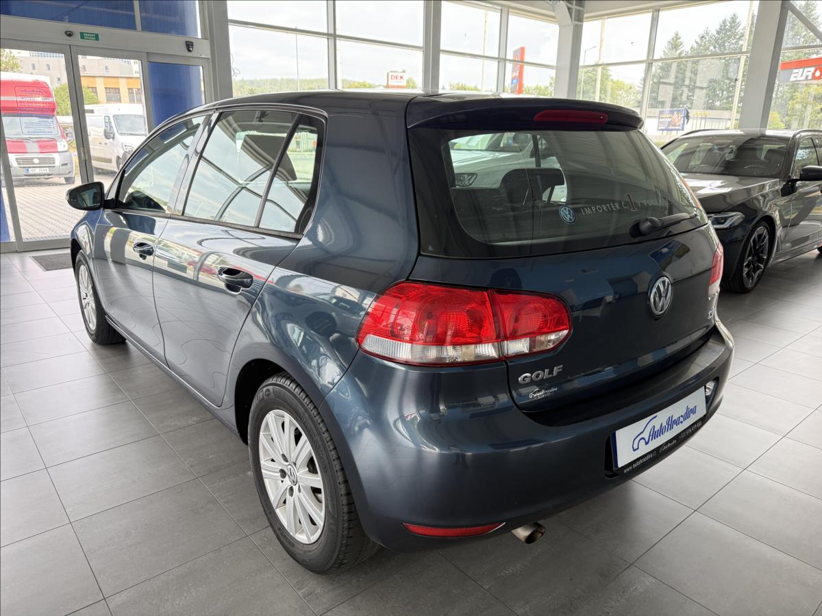 volkswagen-golf-1-2-tsi-77kw-comfort-serviska - 3