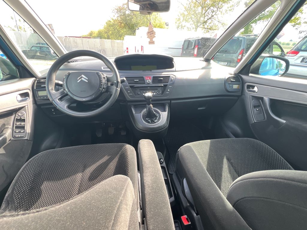 citroen-c4-picasso-1-6-hdi - 7