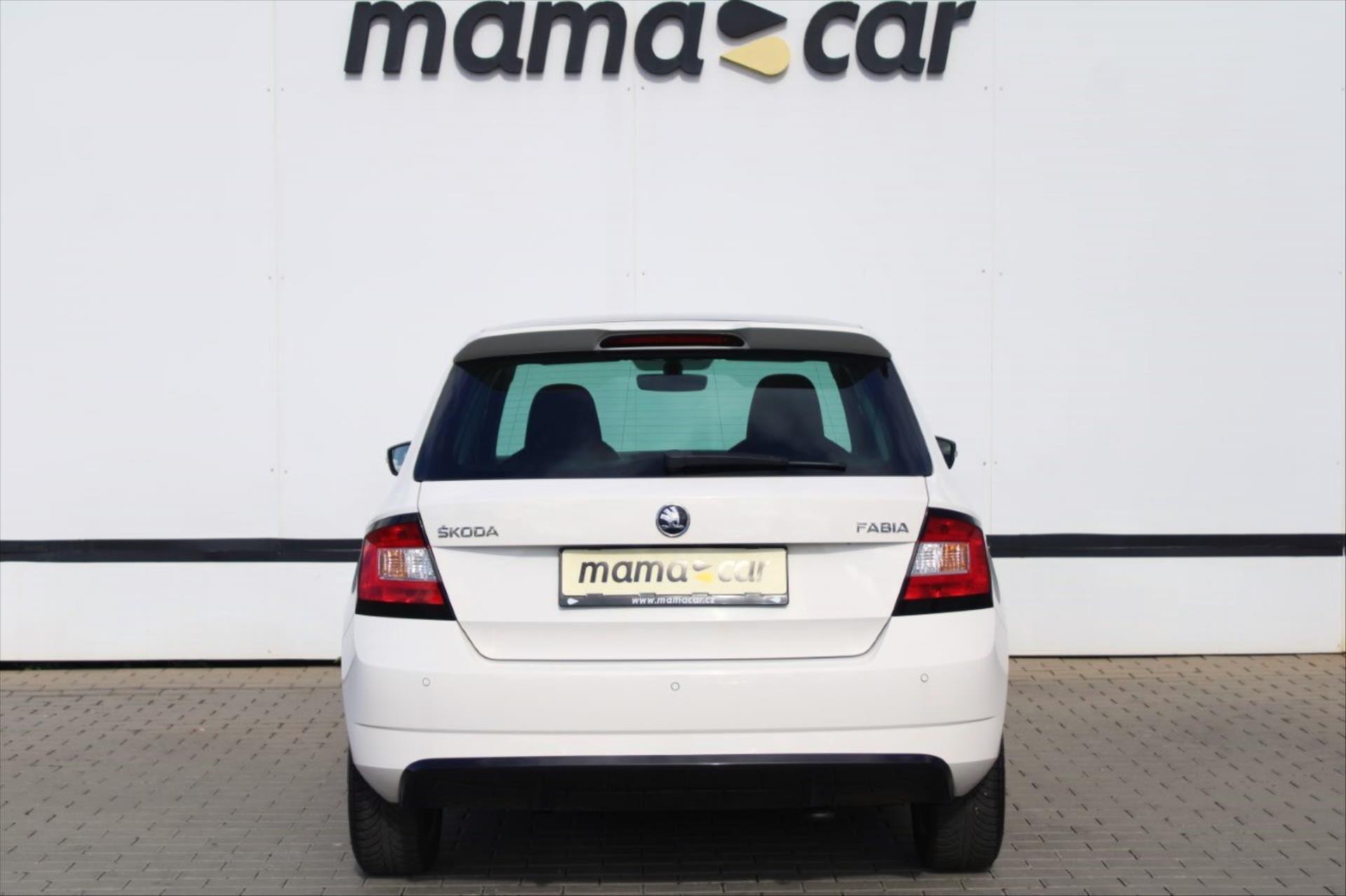 skoda-fabia-1-2-tsi-monte-carlo-panorama - 5