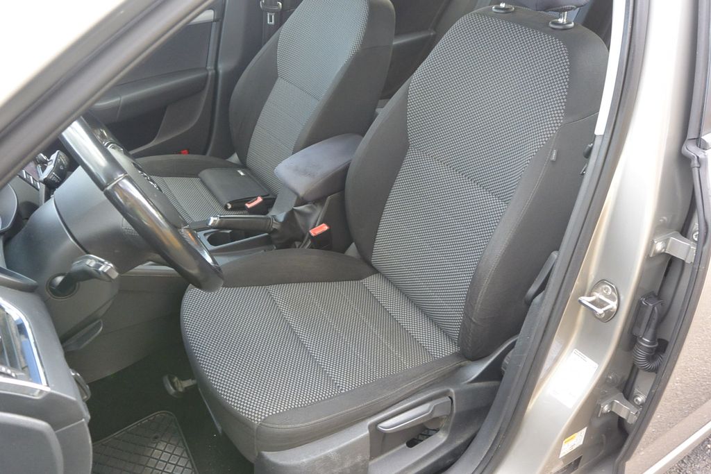 skoda-octavia-2-0tdi-4x4-110kw - 9