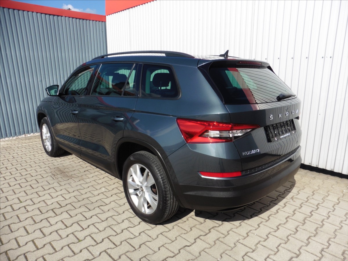 skoda-kodiaq-2-0-tdi-style-4x4-dsg-7-mist - 3