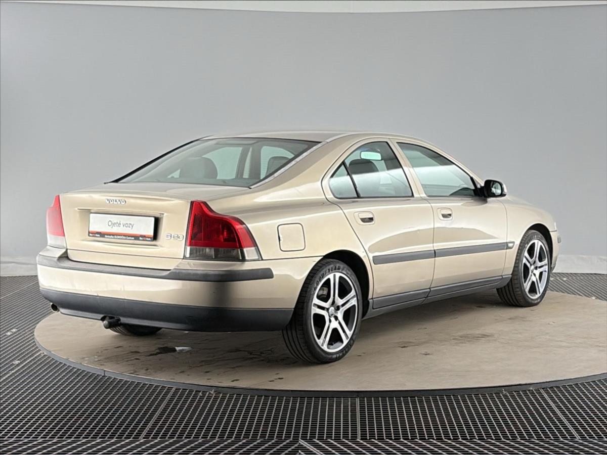 volvo-s60-2-4-i-style - 1
