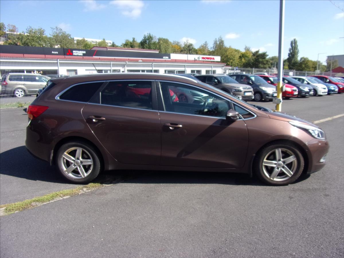 kia-ceed-1-6-crdi-exclusive-sw - 1