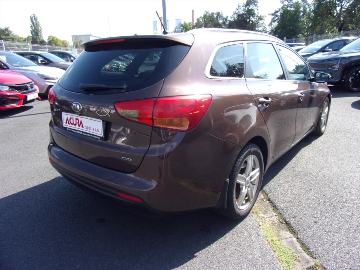 kia-ceed-1-6-crdi-exclusive-sw - 2