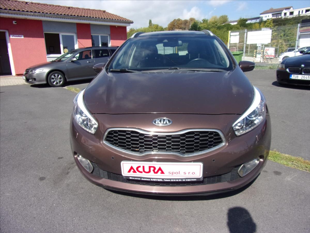 kia-ceed-1-6-crdi-exclusive-sw - 7
